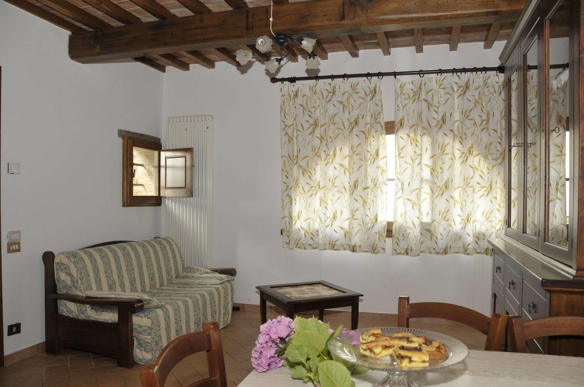 Agriturismo Renai E Monte Gambassi Terme Luaran gambar