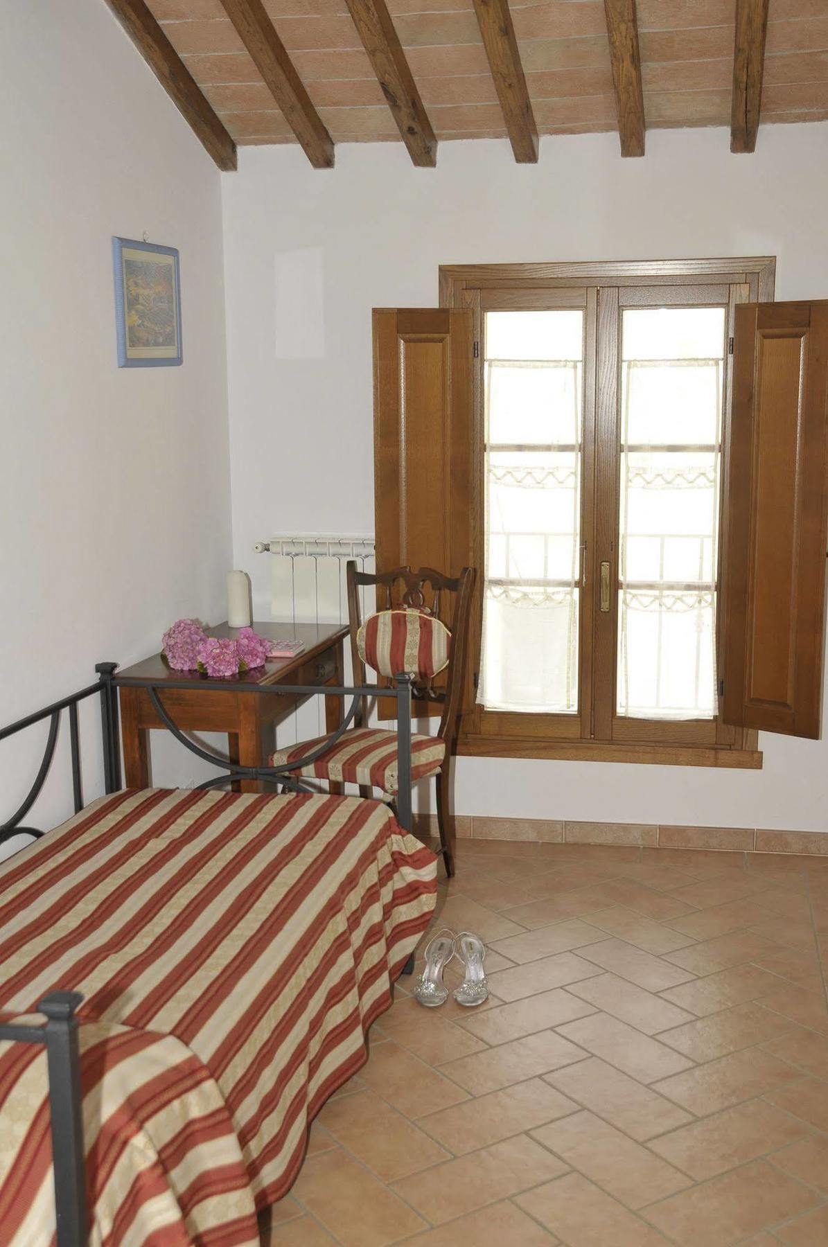 Agriturismo Renai E Monte Gambassi Terme Luaran gambar